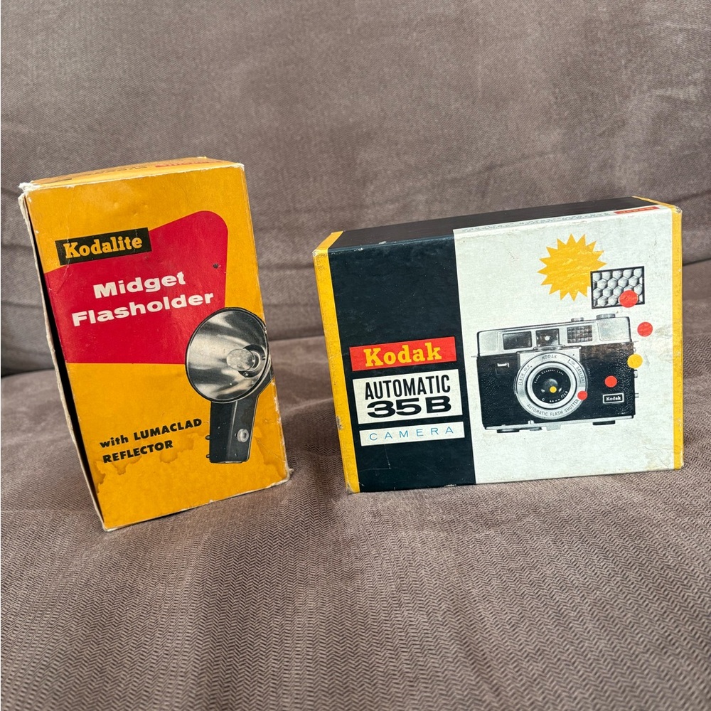 Kodak Automatic 35B Camera - Black vintage
